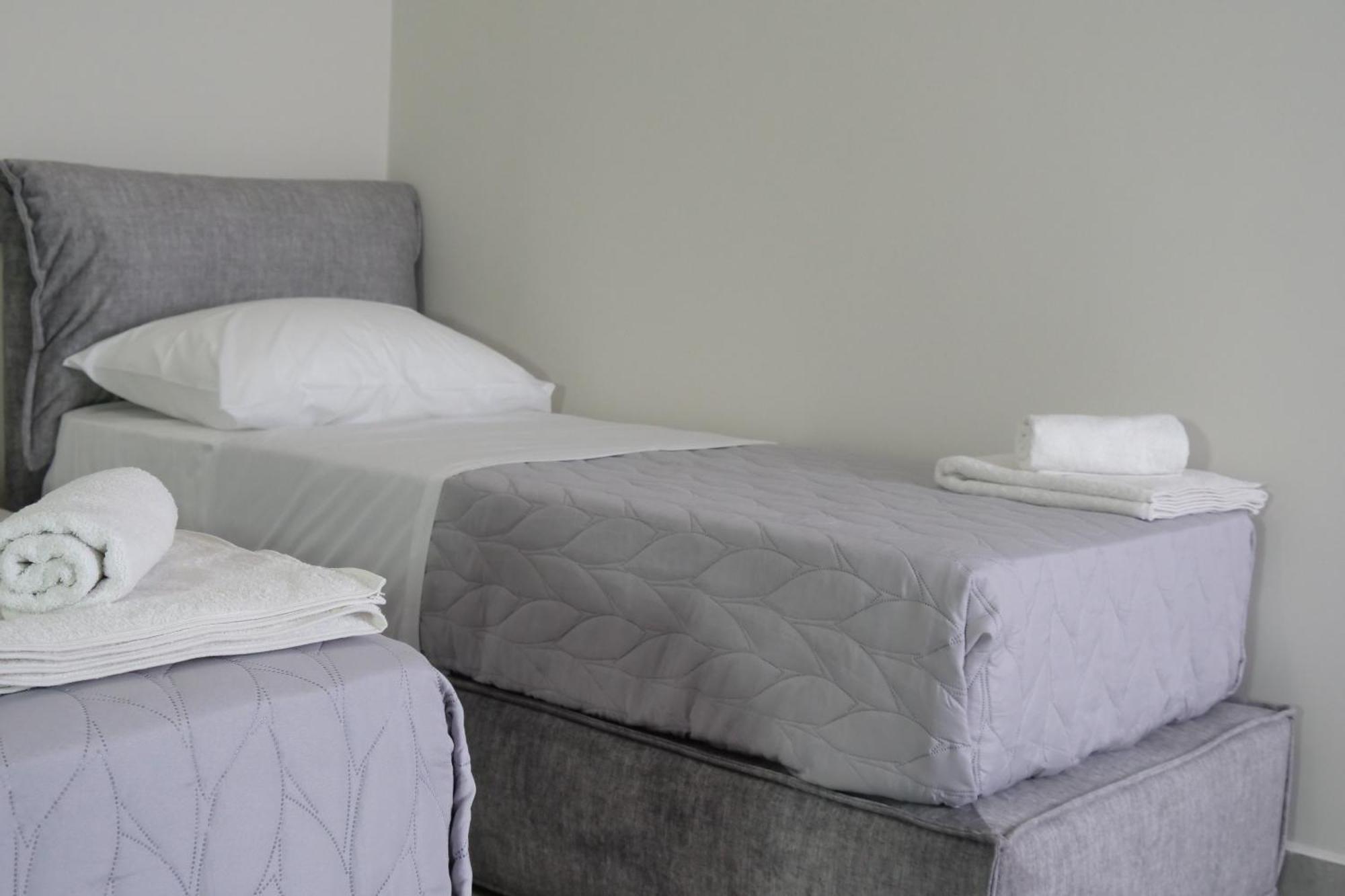 Stay-Five Rooms & Apartments Shkoder Exterior photo