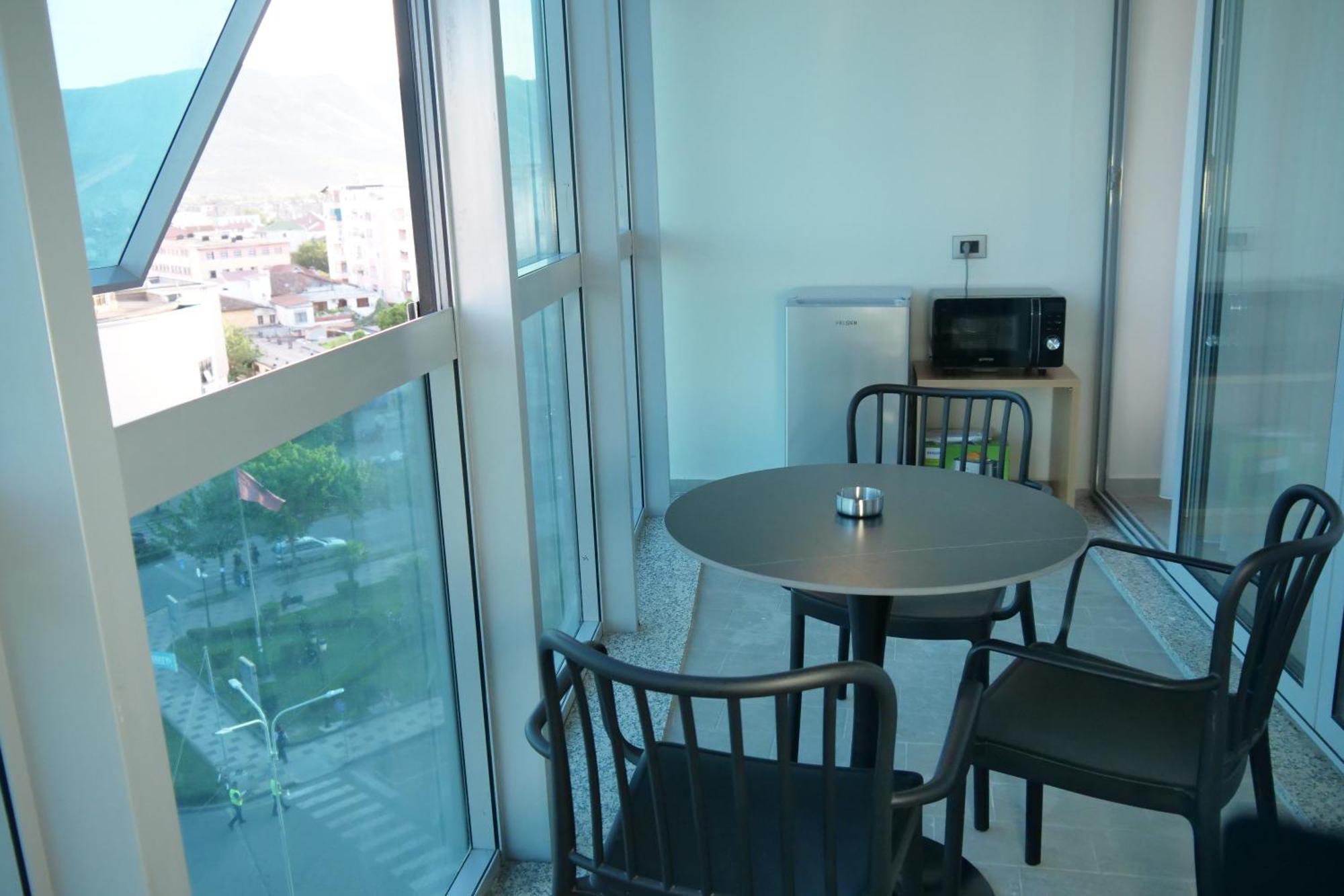 Stay-Five Rooms & Apartments Shkoder Exterior photo