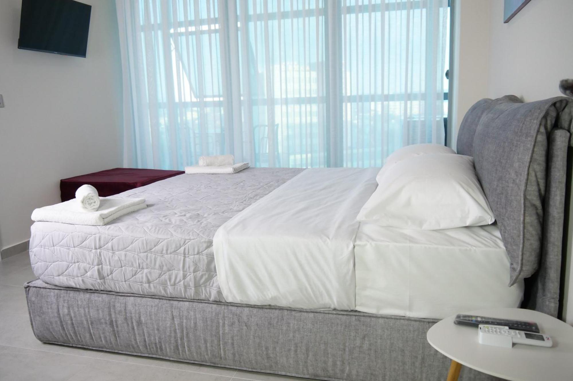Stay-Five Rooms & Apartments Shkoder Exterior photo