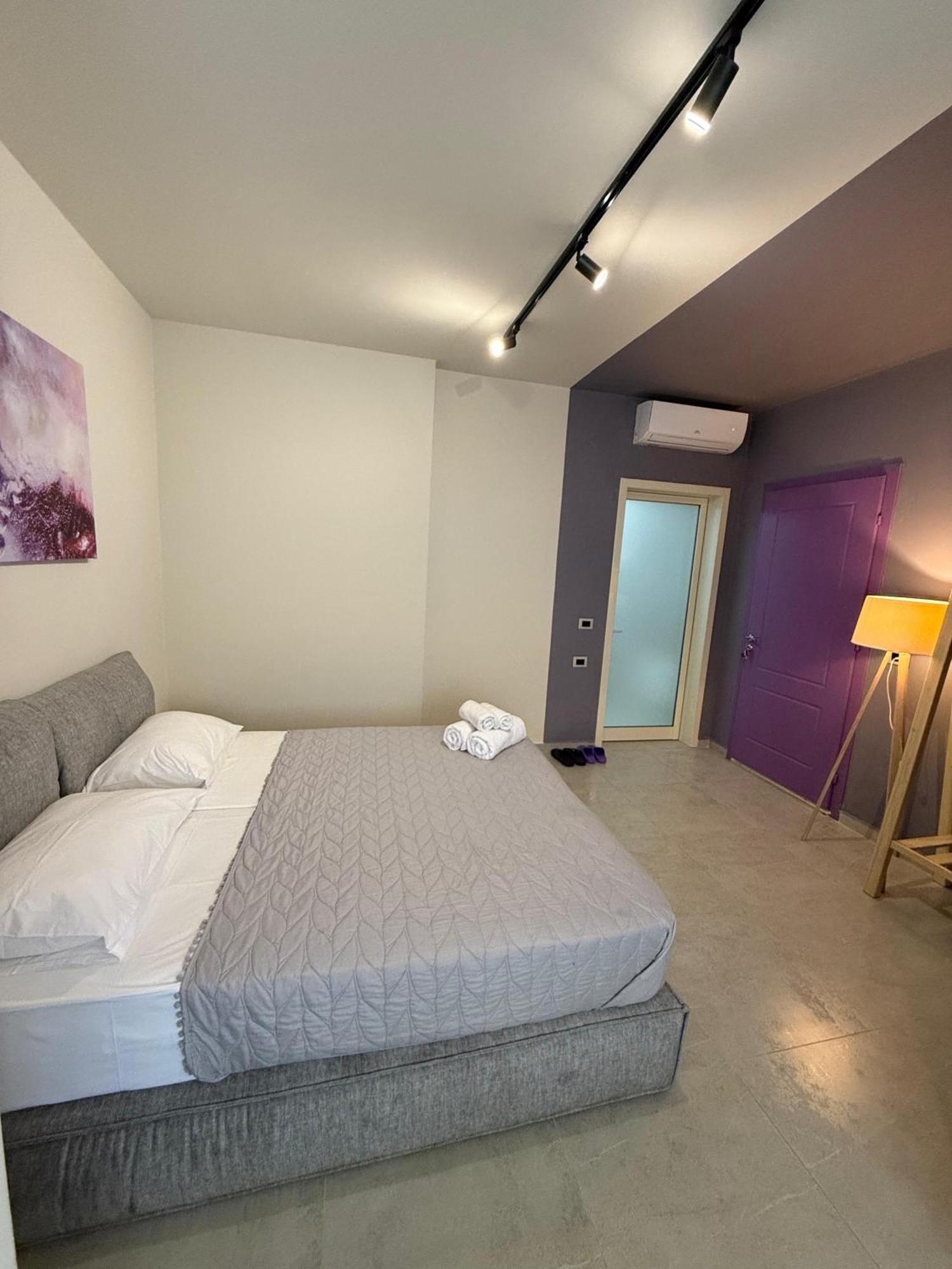 Stay-Five Rooms & Apartments Shkoder Exterior photo